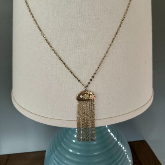 Gold Tone Necklace - Picture 1 of 3